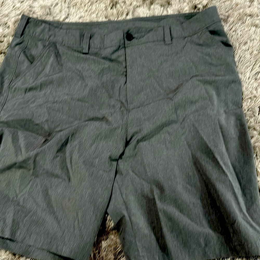 Old Navy active size 40 gray dry fit shorts